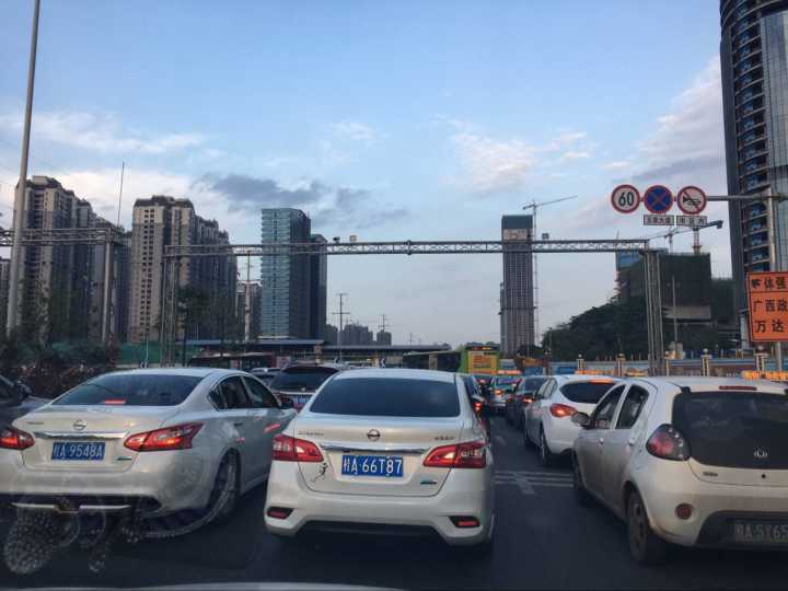 周杰伦南宁演唱致交通拥堵