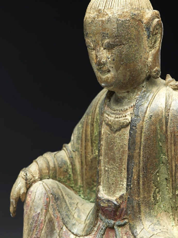 十四世纪中国元代木雕彩绘菩萨坐像