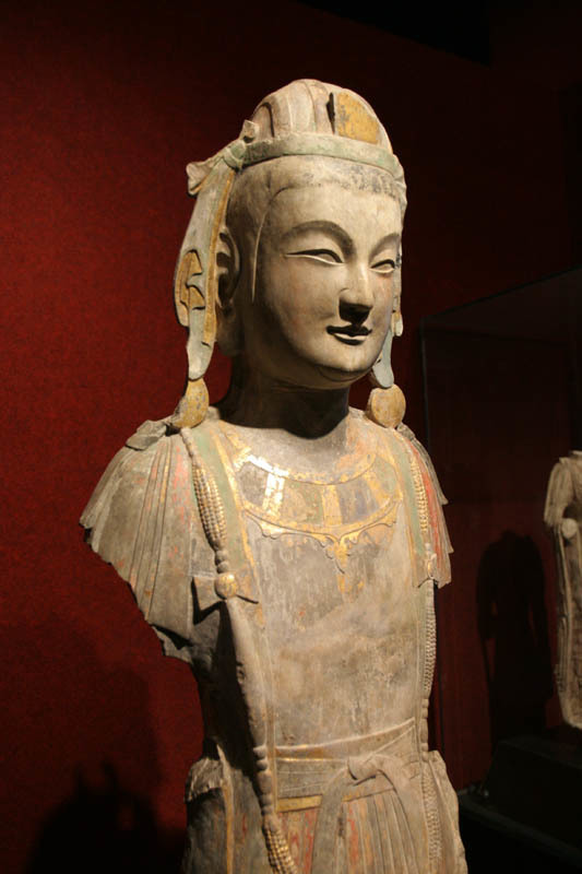 青州龙兴寺佛像欣赏:微笑千年