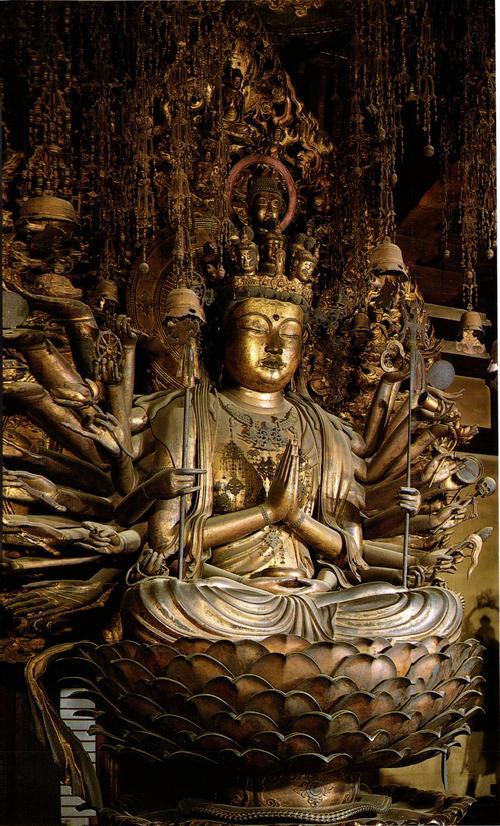 恭迎观世音菩萨出家日日本京都千手观音坐像