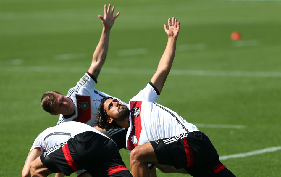 德国队赛前训练_高清图集_新浪网