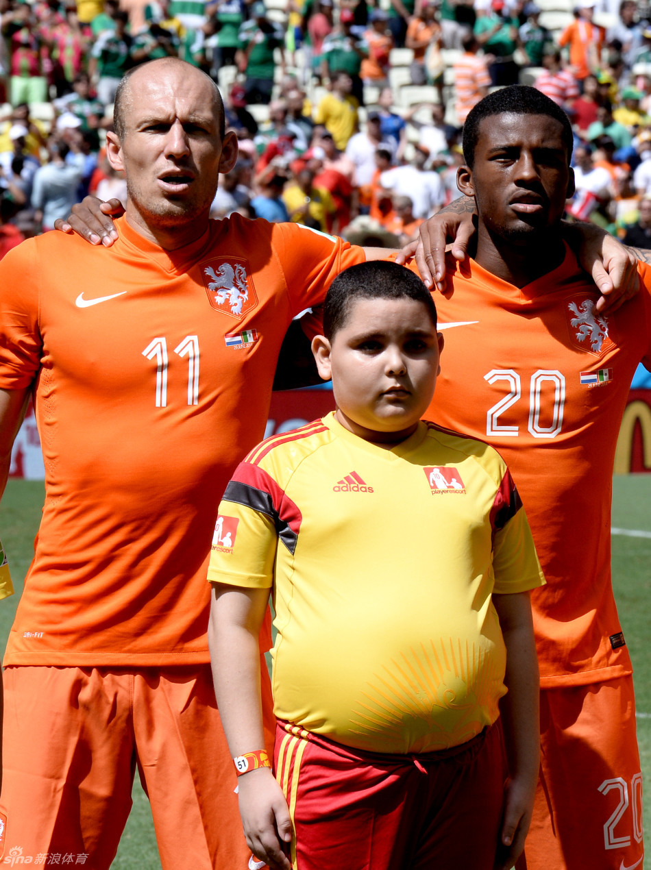 第17比赛日搞笑瞬间_高清图集_新浪网