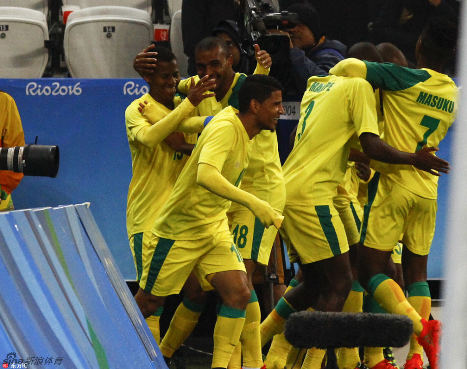 男足小组赛南非1-1伊拉克