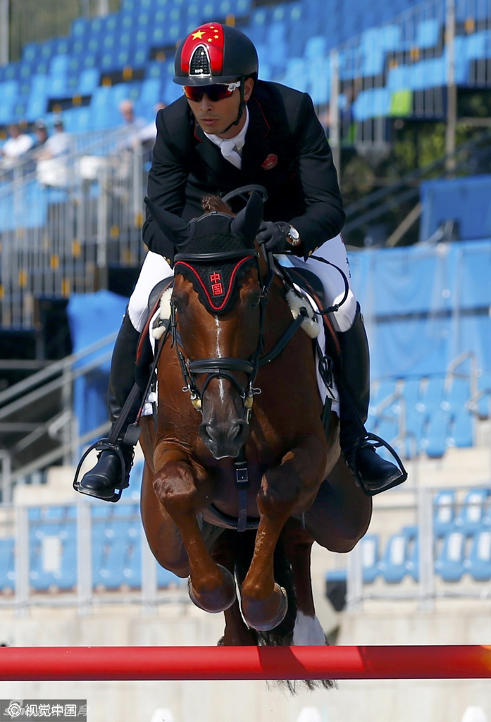 华天爱马飞跃障碍