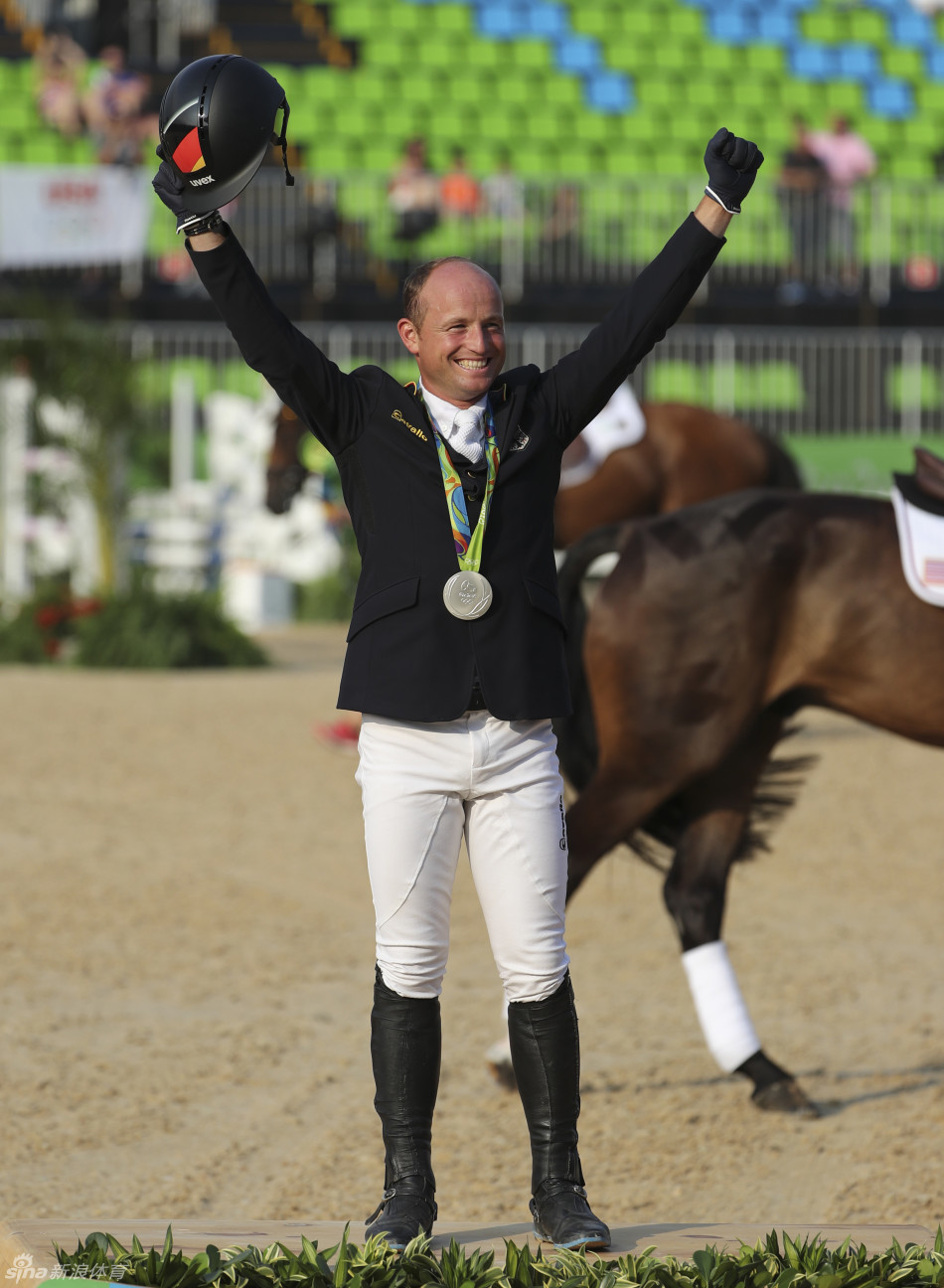 马术个人三项赛德国选手荣格夺金_高清图集_新浪奥运_新浪网