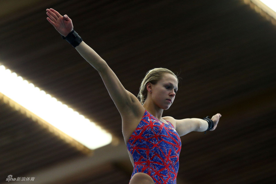 英国跳水美女冬妮娅-蔻芝性感妖娆_高清图集_新浪奥运_新浪网