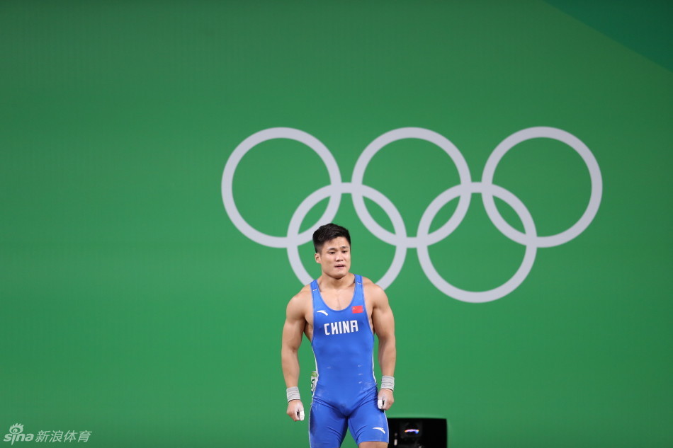 新浪直击吕小军举重77kg摘银_高清图集_新浪奥运_新浪网
