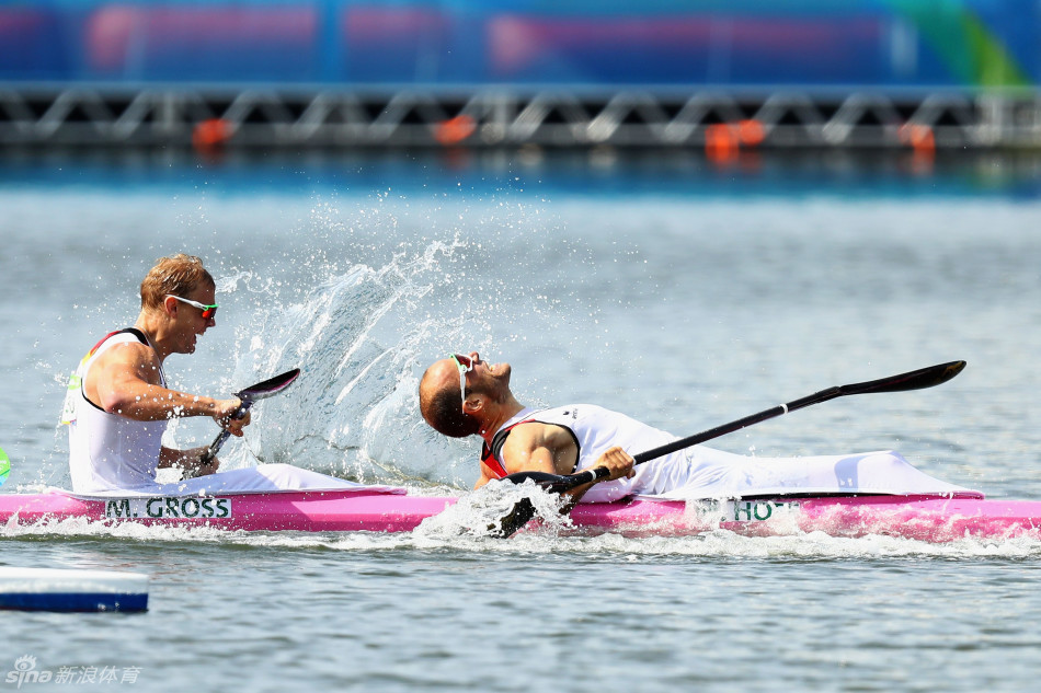 皮划艇静水男子四人皮艇1000米决赛_高清图集_新浪奥运_新浪网