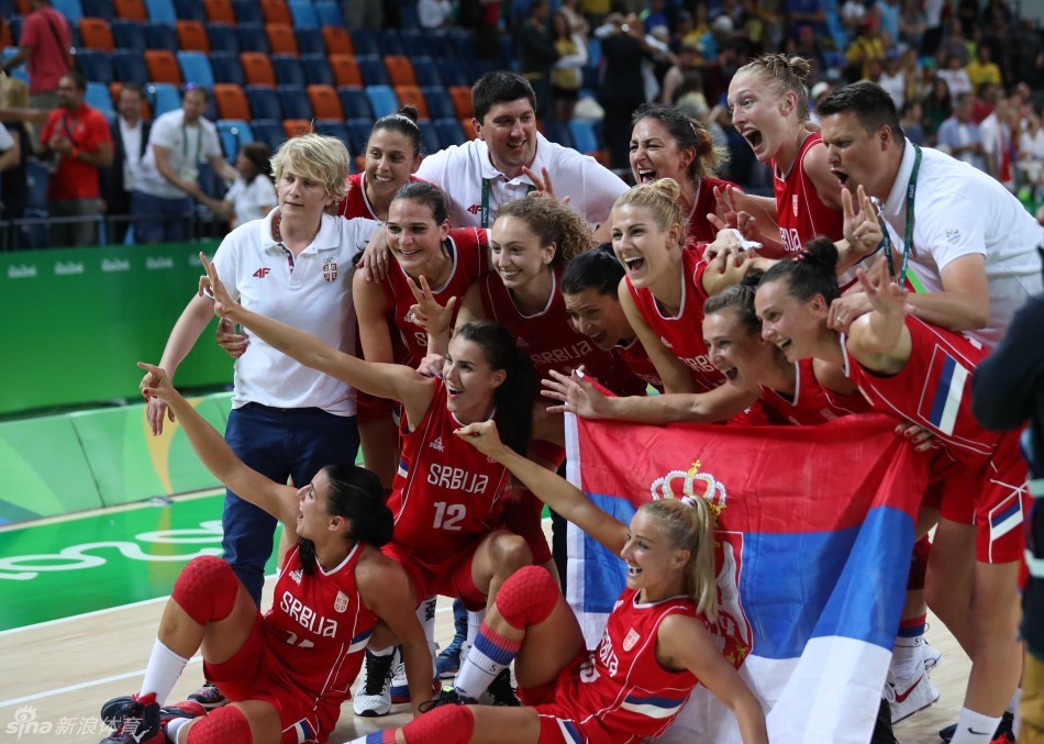 塞尔维亚女篮夺得铜牌