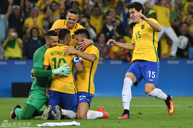 男足决赛巴西点球击败德国夺冠_高清图集_新浪奥运_新浪网