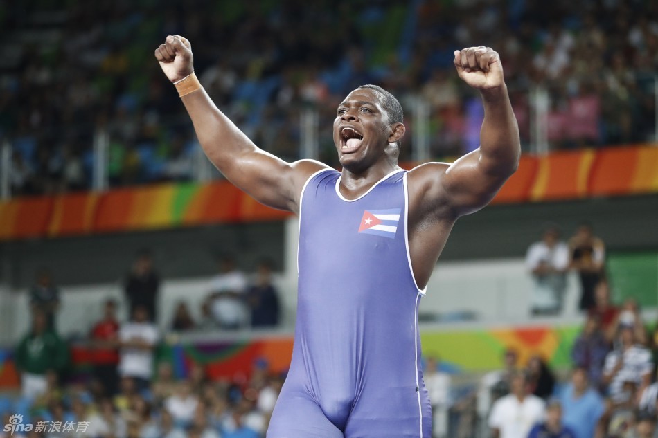 男子古典式摔跤130kg古巴选手洛佩斯夺金_高清图集_新浪奥运_新浪网