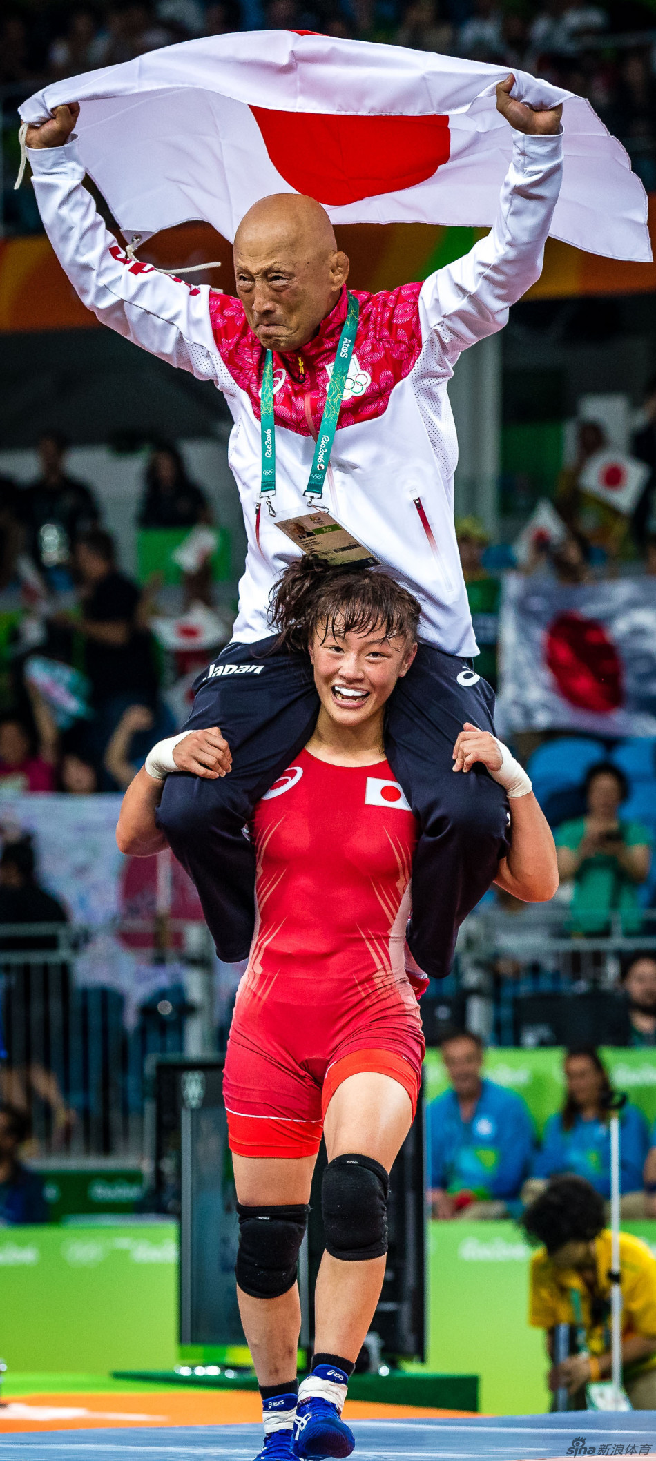 女子48kg级摔跤日本选手登坂绘莉夺金_高清图集_新浪奥运_新浪网