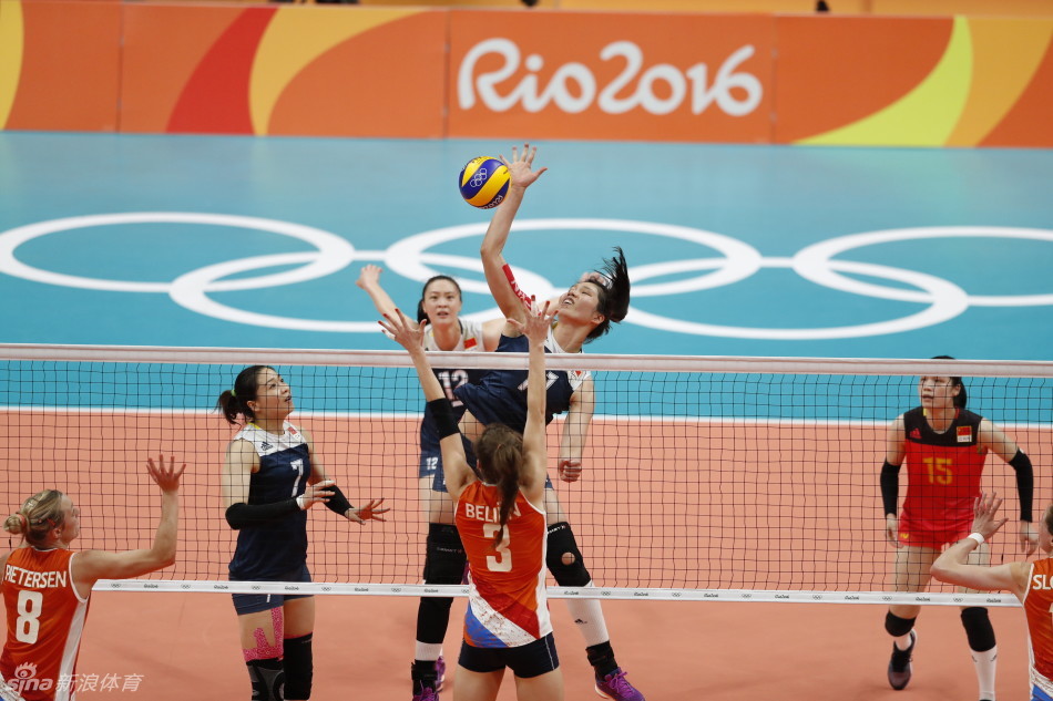 新浪直击女排半决赛中国闯入决赛
