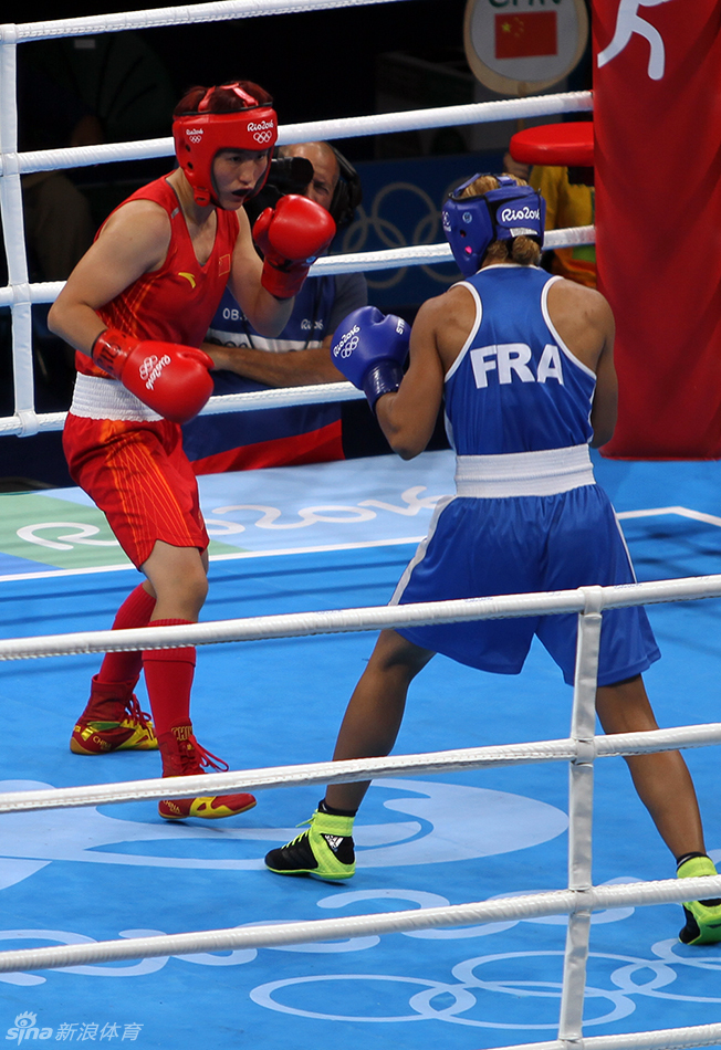 女子轻量级拳击尹军花不敌莫斯利_高清图集_新浪奥运_新浪网