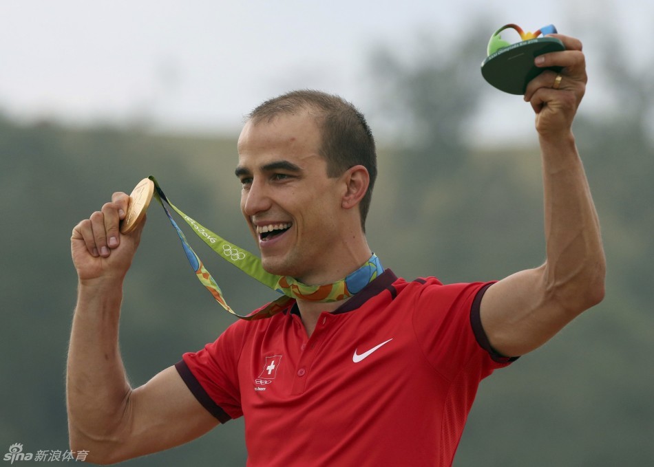 尼诺舒尔特夺得金牌