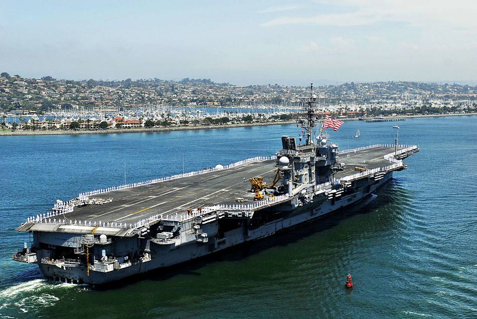 美国海军最后一艘常规航母cv-63小鹰号退役_高清图集_新浪网