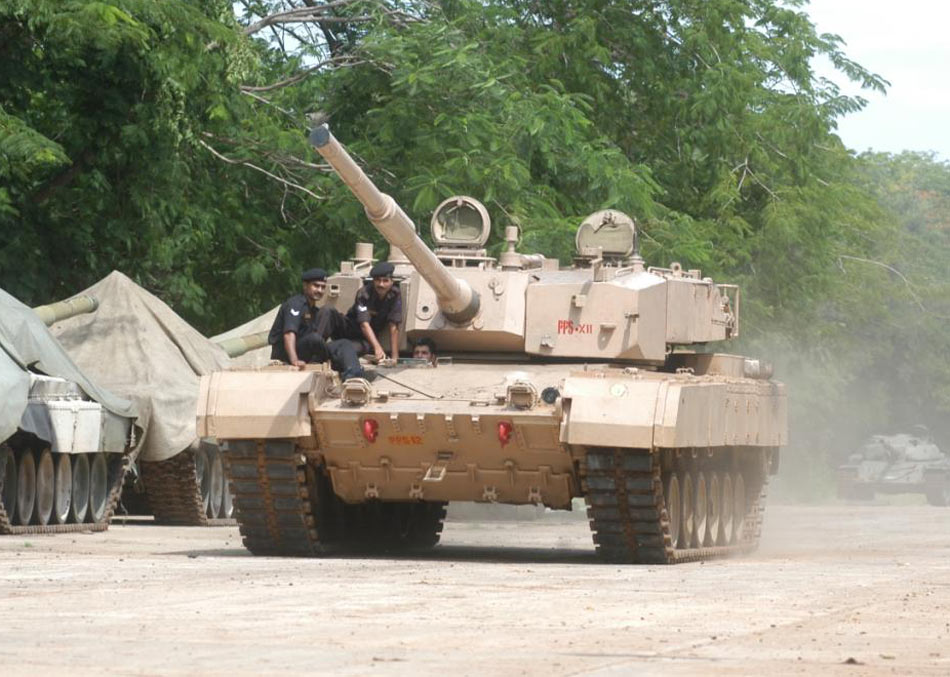 阿琼主战坦克研制计划始于1974年