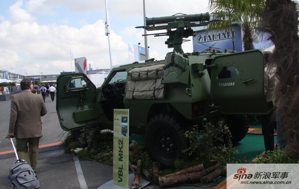 vbl-mk2轻型侦察车前视特写