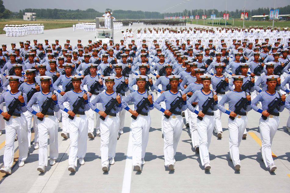 海军水兵方队在进行严格训练9月9日摄