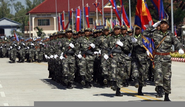 柬埔寨阅兵式图片