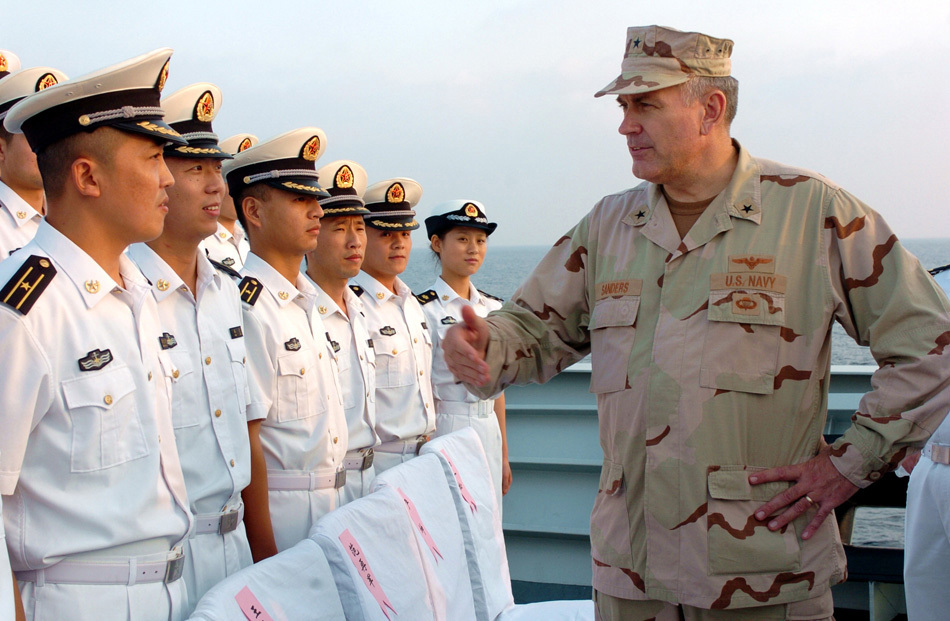 美国海军少将访问中国海军新型舟山号护卫舰_高清图集_新浪网
