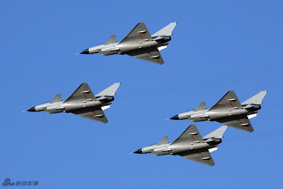 歼10编队上演四机对飞精彩特技动作_高清图集_新浪网