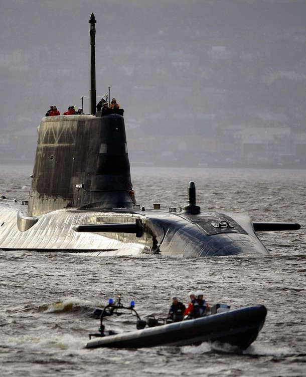 机敏号核潜艇是英国皇家海军迄今为止建造的最大也是最具攻击力的潜艇
