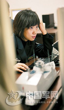 巾帼不让须眉,某研究室副主任杨屹,是海军水面舰艇论证研究学科带头人