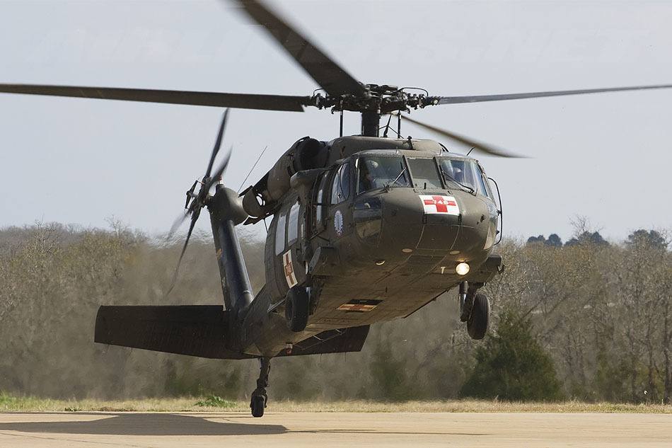 医疗型UH-60黑鹰直升机_新浪图集_新浪网