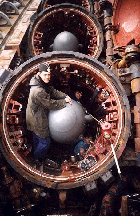 奥斯卡ii级携带ssn19反舰巡航导弹