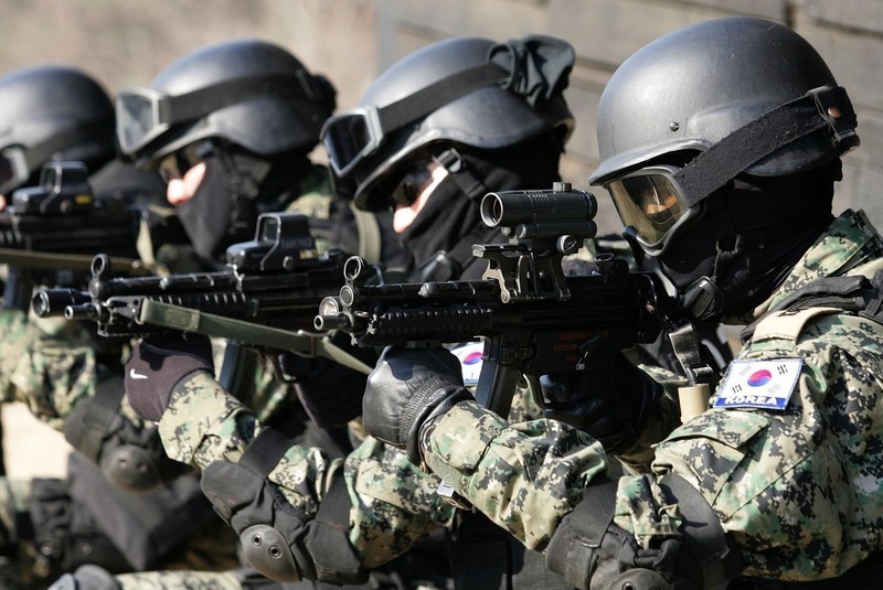 韩国陆军公开最精锐707特种部队山地巷战训练图_高清图集_新浪网