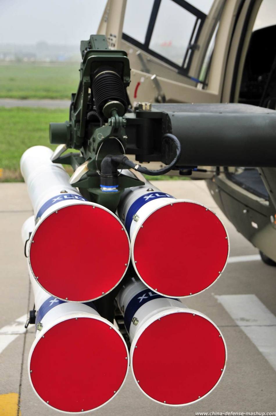 机载红箭8反坦克导弹