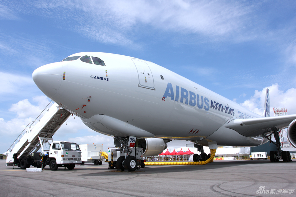 a300-200f货机写真图