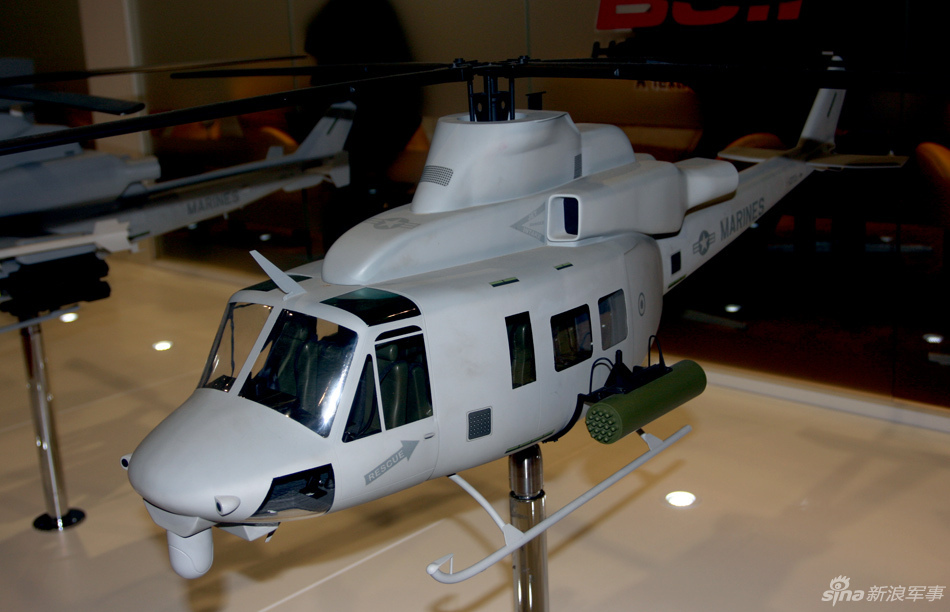贝尔公司展出精美uh1y直升机模型
