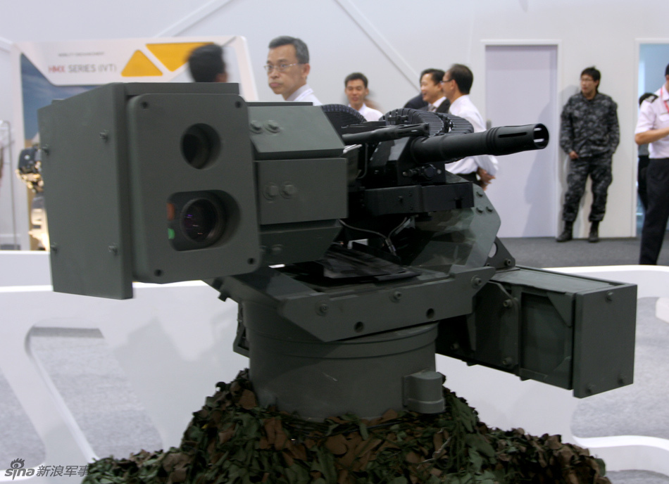 新加坡军工展示多款新型遥控武器站_高清图集_新浪网