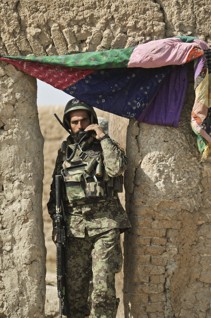 阿富汗大兵装备空前精锐