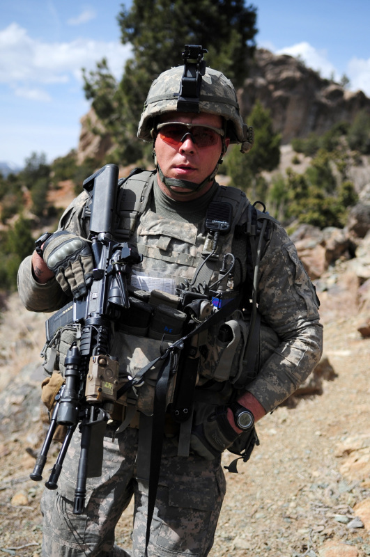 美阿联军在阿富汗霍斯特省山区搜寻塔利班_高清图集_新浪网