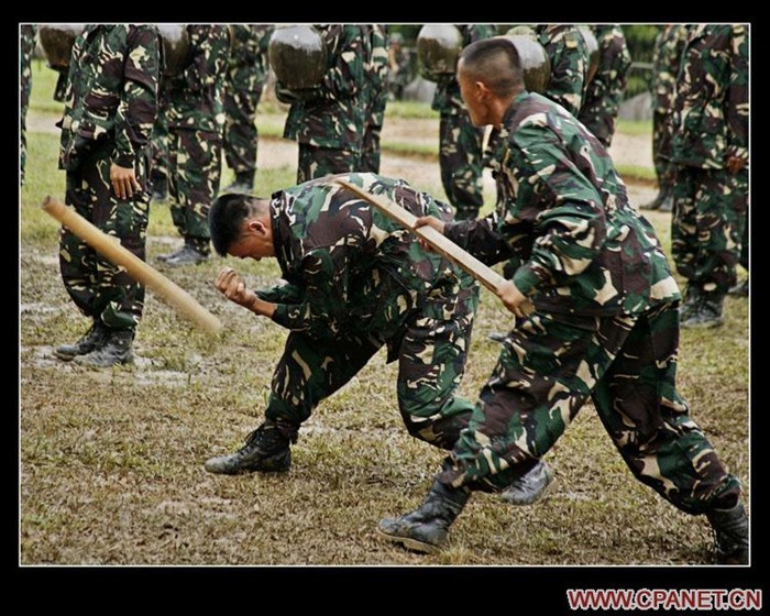 中国特种部队猎人训练照