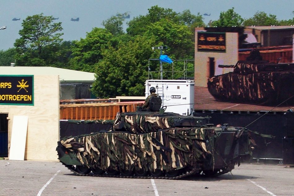 荷兰陆军cv9035nl mkiii履带式步兵战车
