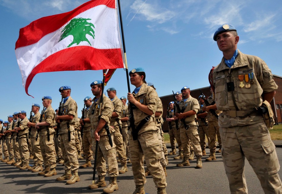 比利时赴黎巴嫩的维和部队官兵参加阅兵式演练