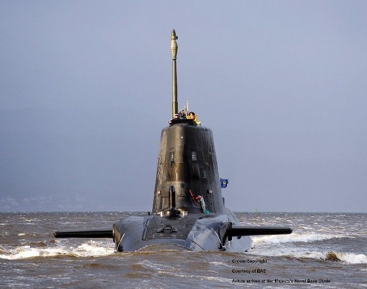 英国皇家海军最新型机敏级核攻击潜艇