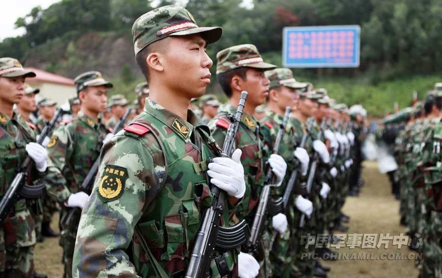 广州上千名武警官兵进驻亚运城执行安保任务_高清图集_新浪网