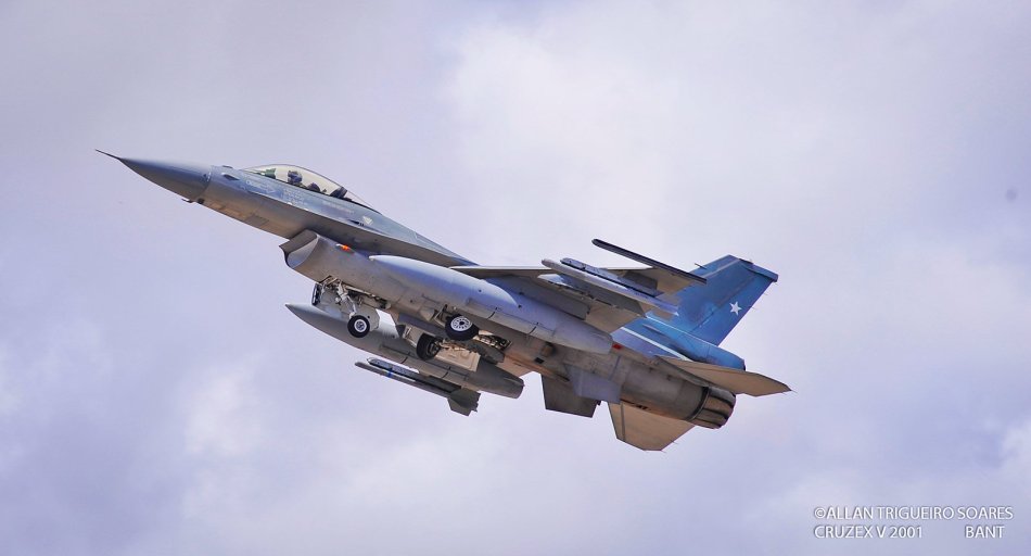 智利空军f-16c/d block 52 战机