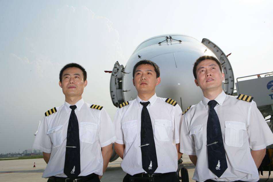 天津航空飞行员与乘务员精彩图集