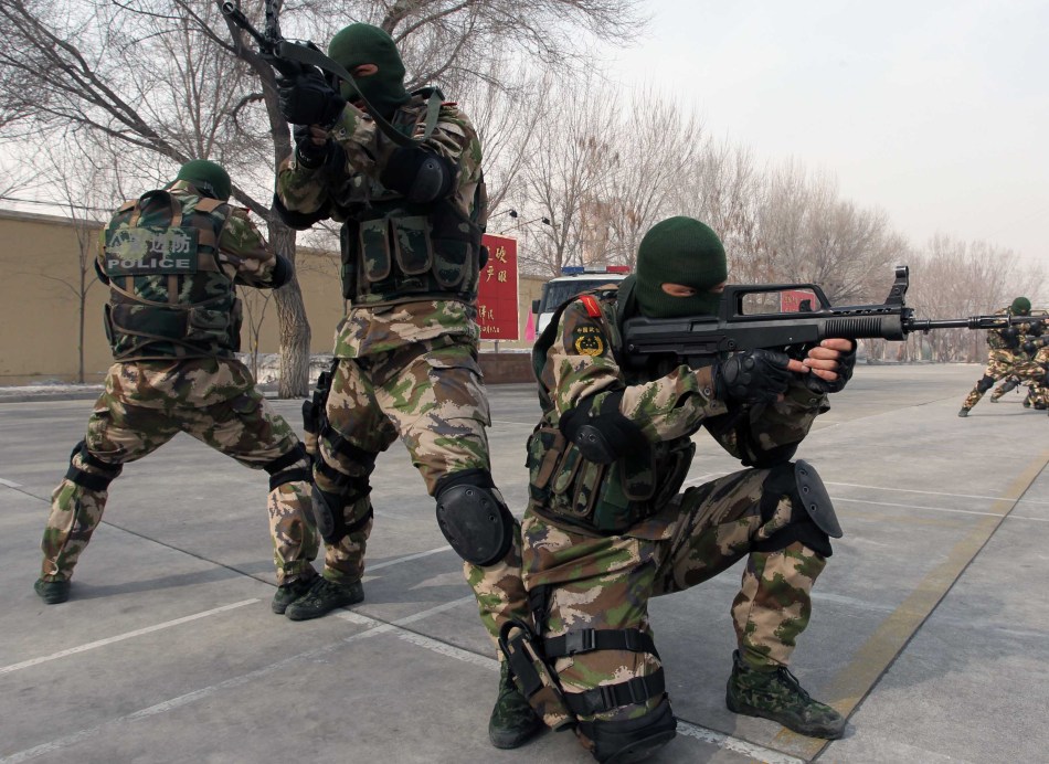 驻新疆边防武警新战士形成战力准备上岗_高清图集_新浪网