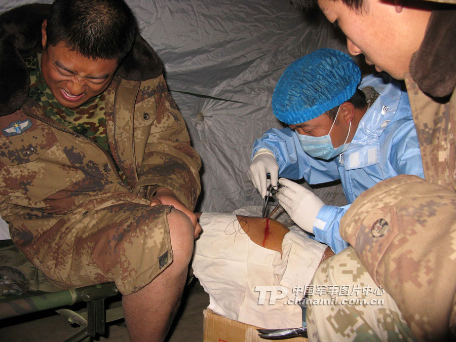 我军红旗12导弹部队拂晓攻击升空61秒后摧毁目标_高清图集_新浪网