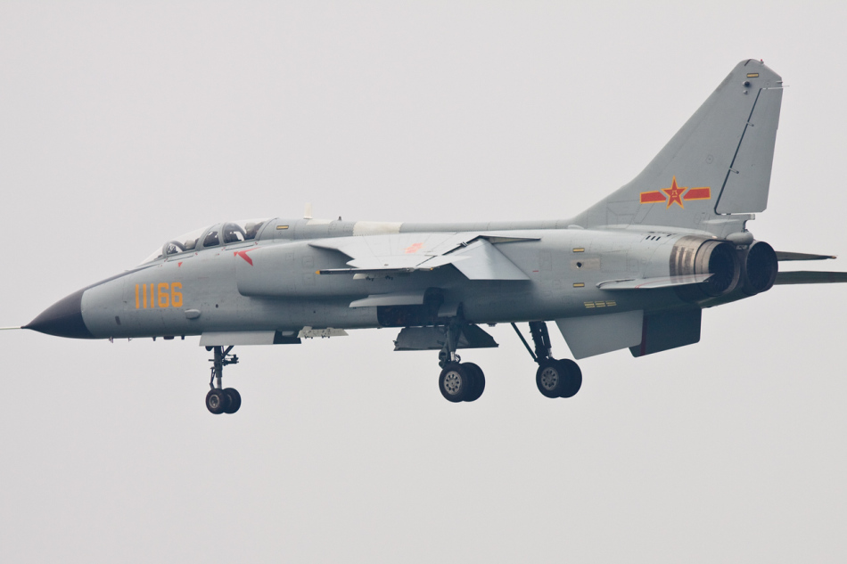 中国空军装备的飞豹a型战斗轰炸机