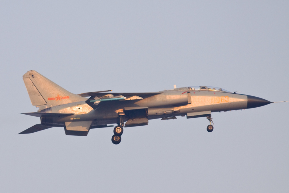 中国空军装备的飞豹a型战斗轰炸机
