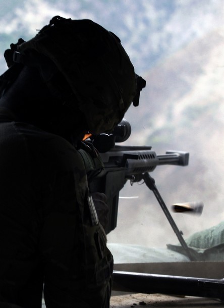 美海军陆战队狙击手与塔利班武装作战