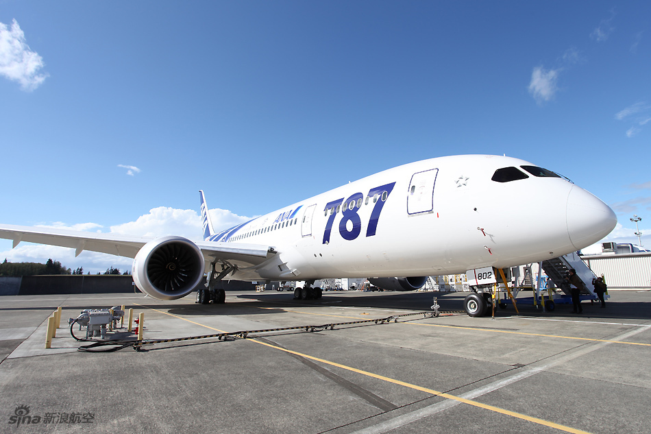波音787梦想客机外观_高清图集_新浪网